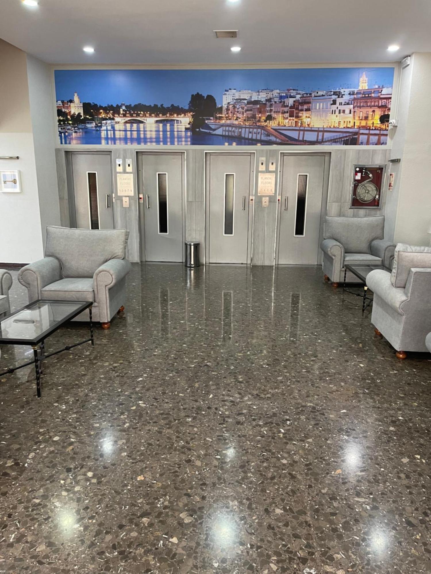 Resitur Luxury Suit 2 Seville Exterior photo