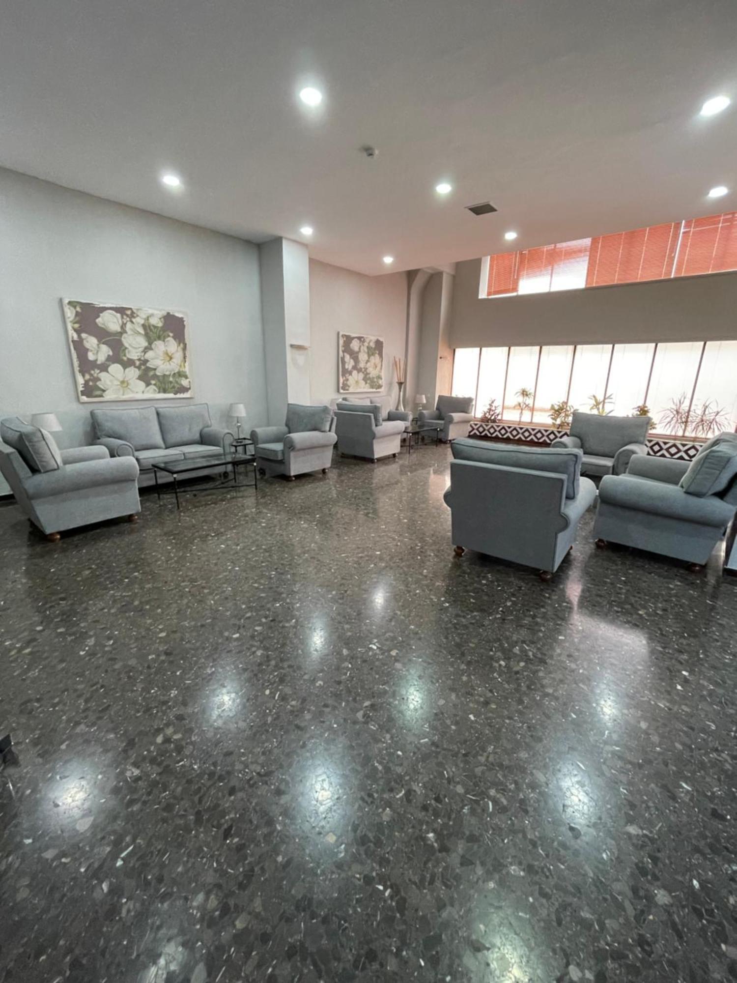 Resitur Luxury Suit 2 Seville Exterior photo